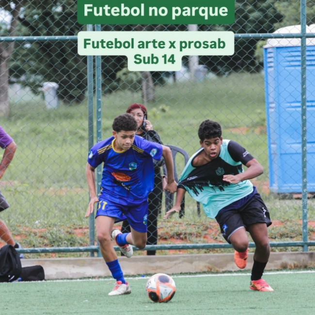 Futebol no Parque